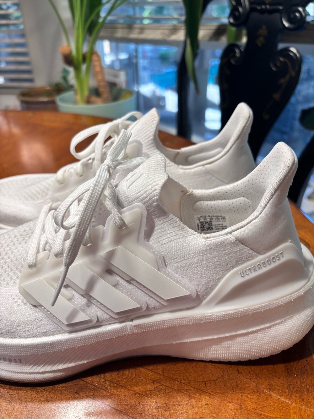 adidas ultraboost All-White Lightweight Running Shoes Sz 8 - Picture 3 of 12